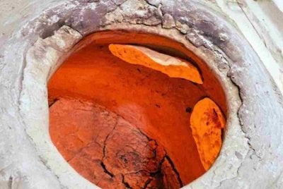 Mangsa dicampak dalam relau tanah liat hingga mengalami kecederaan. Gambar hiasan