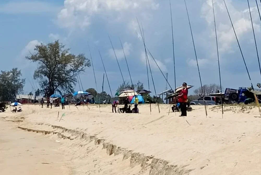 JJPT di Pantai Kampung Mangkuk, Setiu pada Sabtu disertai 318 peserta dari Kelantan, Terengganu dan Pahang.