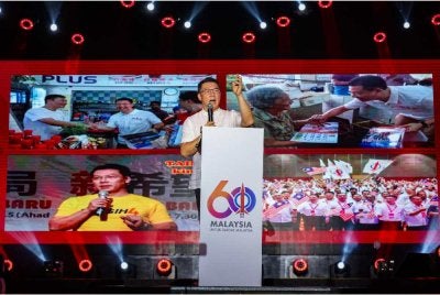 Kor Ming berucap pada Perhimpunan Pelancaran DAP60. Foto: Bernama 