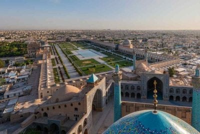 Gabenor Wilayah Isfahan berkata, sepasukan pakar undang-undang akan memfailkan aduan kepada organisasi antarabangsa berhubung kerosakan yang dialami oleh beberapa tapak bersejarah di wilayah itu.
