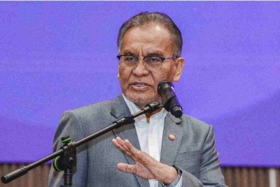 Dzulkefly berucap pada Majlis Pelancaran Dapatan Tinjauan Kebangsaan Kesihatan dan Morbiditi (NHMS) 2025: Kesihatan Warga Emas di Pusat Konvensyen Antarabangsa Putrajaya (PICC), pada Isnin. Foto Bernama