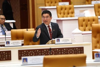 Kok Lim ketika sesi penggulungan Usul Menjunjung Kasih Titah Sultan Perak dalam Sidang Dewan Undangan Negeri (DUN) Perak pada Isnin.