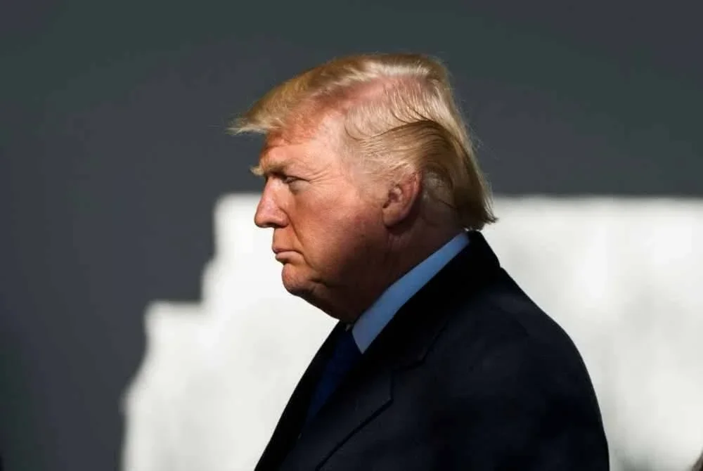 Kemas kini hantaran terbaharu Trump yang menggunakan imej yang dijana AI seolah-olah beliau sedang mengubat pesakit telah menimbulkan banyak kritikan.