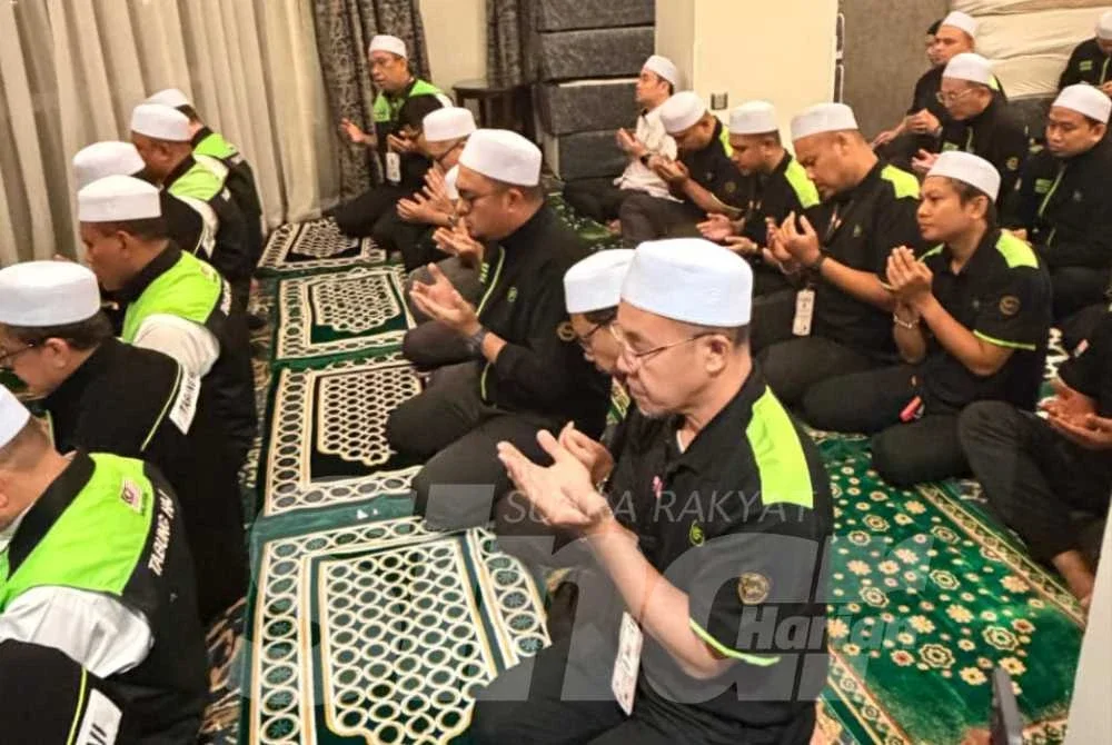 Petugas haji diingatkan melaksanakan amanah dengan penuh keikhlasan, disiplin dan komitmen tinggi demi memastikan kebajikan jemaah haji Malaysia sentiasa terpelihara.