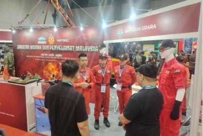 Reruai JBPM antara yang menjadi tumpuan pengunjung DSA dan NATSEC Asia 2026 di MITEC.