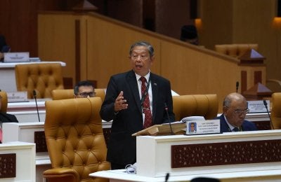Mohammad Nizar ketika sesi penggulungan Usul Menjunjung Kasih Titah Sultan Perak dalam Sidang Dewan Undangan Negeri (DUN) Perak pada Selasa.