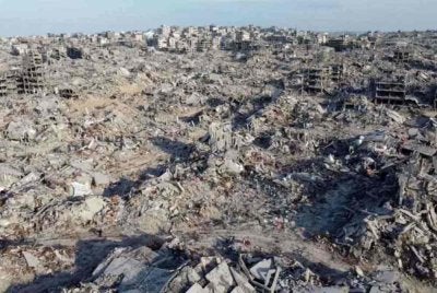 Keadaan wilayah itu musnah teruk akibat kempen pengeboman berterusan rejim Zionis selama lebih dua tahun. Foto Agensi