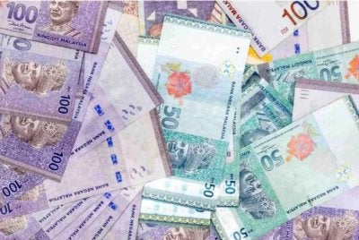 Prospek ringgit kekal teguh, disokong oleh asas makroekonomi yang kukuh, dengan pasaran dijangka menguji semula ringgit pada paras 3.88 berbanding dolar AS. Gambar hiasan 