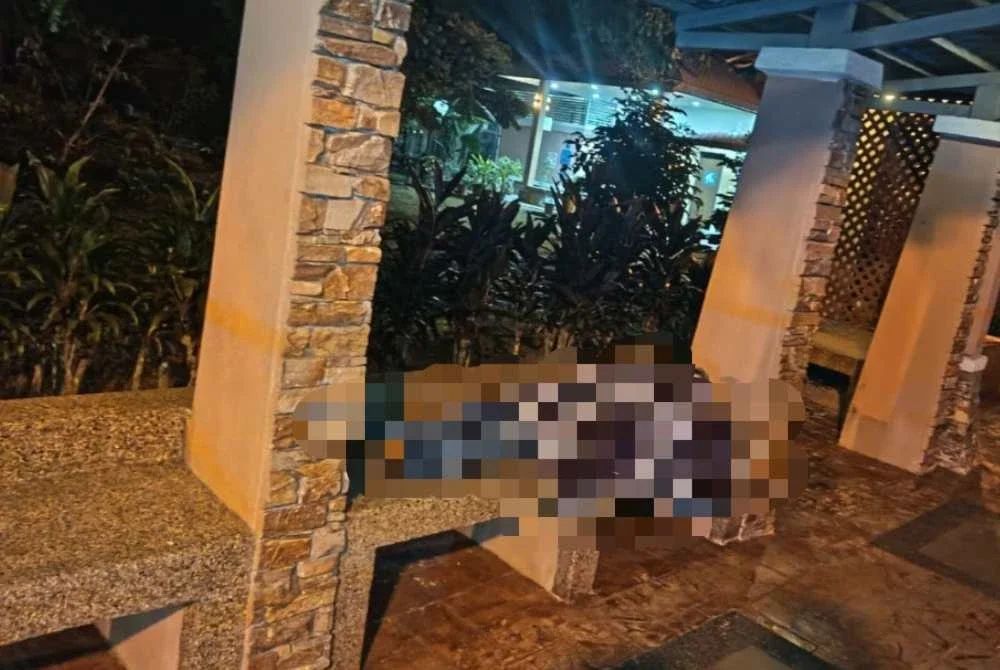 Mangsa disahkan meninggal dunia selepas rebah di hadapan tandas di R&R Kuantan. Foto Media A-F-A
