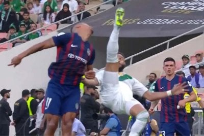Insiden membabitkan Jairo dan Ali Majrashi dalam aksi suku akhir Liga Juara-Juara Asia Elit (ACLE) pada Jumaat lalu.