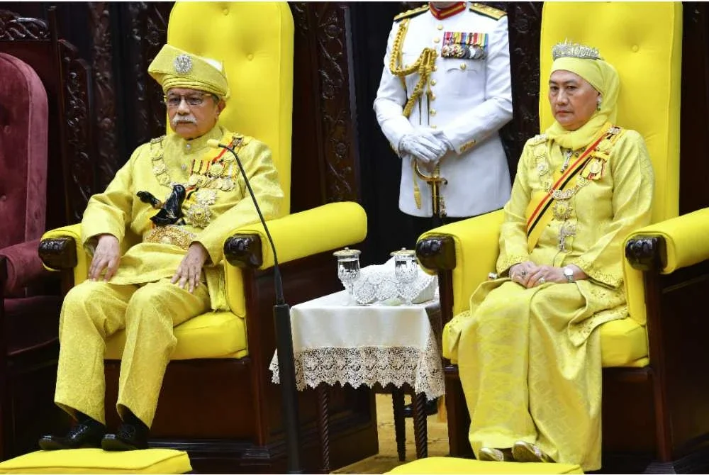 Tuanku Muhriz berkenan berangkat ke Perasmian Persidangan Pertama (Perasmian) Penggal Keempat Dewan Undangan Negeri (DUN) Negeri Sembilan Ke-15 pada Khamis. Foto Bernama 