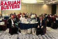 Antara yang turut serta dalam program Latihan Integriti: Perkasa Tadbir Urus, Akauntabiliti dan Kepimpinan Beretika anjuran Bahagian Syariah, Penyiasatan dan Integriti EXIM Bank Malaysia di Sheraton Imperial pada Rabu. Foto Rasuah Busters