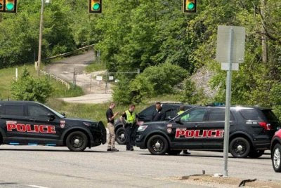 Sekurang-kurangnya dua maut dan 19 lagi dimasukkan ke hospital selepas kebocoran bahan kimia berlaku di kilang pembuatan pemangkin perak di Virginia Barat Amerika Syarikat. Foto Agensi