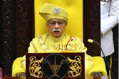 Yang Dipertuan Besar Negeri Sembilan Tuanku Muhriz Tuanku Munawir berkenan bertitah pada Perasmian Persidangan Pertama Penggal Keempat Dewan Undangan Negeri (DUN) Negeri Sembilan Ke-15 hari ini. Foto Bernama
