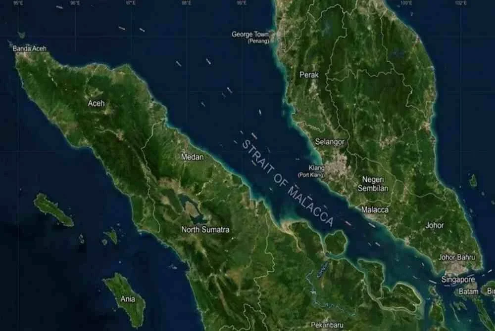 Selat Melaka adalah selat yang paling sibuk di dunia.