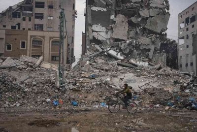 Keadaan kawasan di Gaza. Foto Abdel Kareem Hana/AP