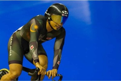 Azizulhasni muncul juara acara keirin Piala Dunia Trek UCI 2026. Foto Bernama 
