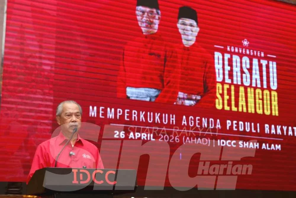 Muhyiddin ketika menyampaikan ucapan pada Konvensyen Bersatu Selangor di IDCC Shah Alam pada Ahad. Foto Sinar Harian - ASRIL ASWANDI SHUKOR