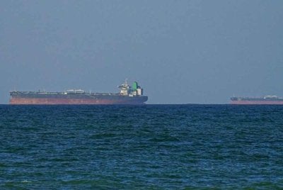 Iran mencadangkan pembukaan semula Selat Hormuz dan penamatan perang, sementara rundingan nuklear ditangguhkan ke peringkat seterusnya. Foto Agensi