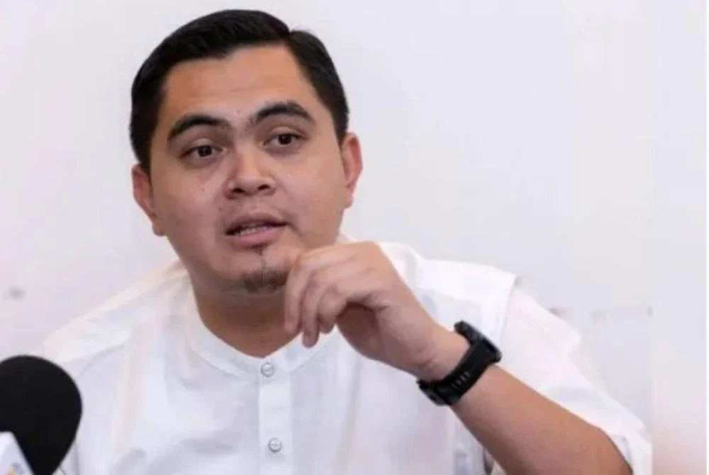 Muhamad Akmal