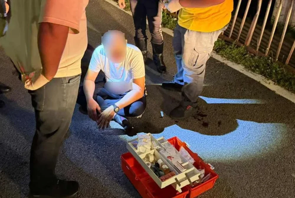 Mangsa mengalami kecederaan di kepala serta muka dalam kejadian di Klang pada Isnin.