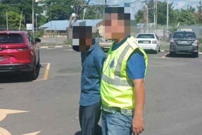 Tertuduh mengaku bersalah atas pertuduhan memuat naik kandungan jelik melampau serta menghina institusi kehakiman menerusi platform media sosial Facebook.