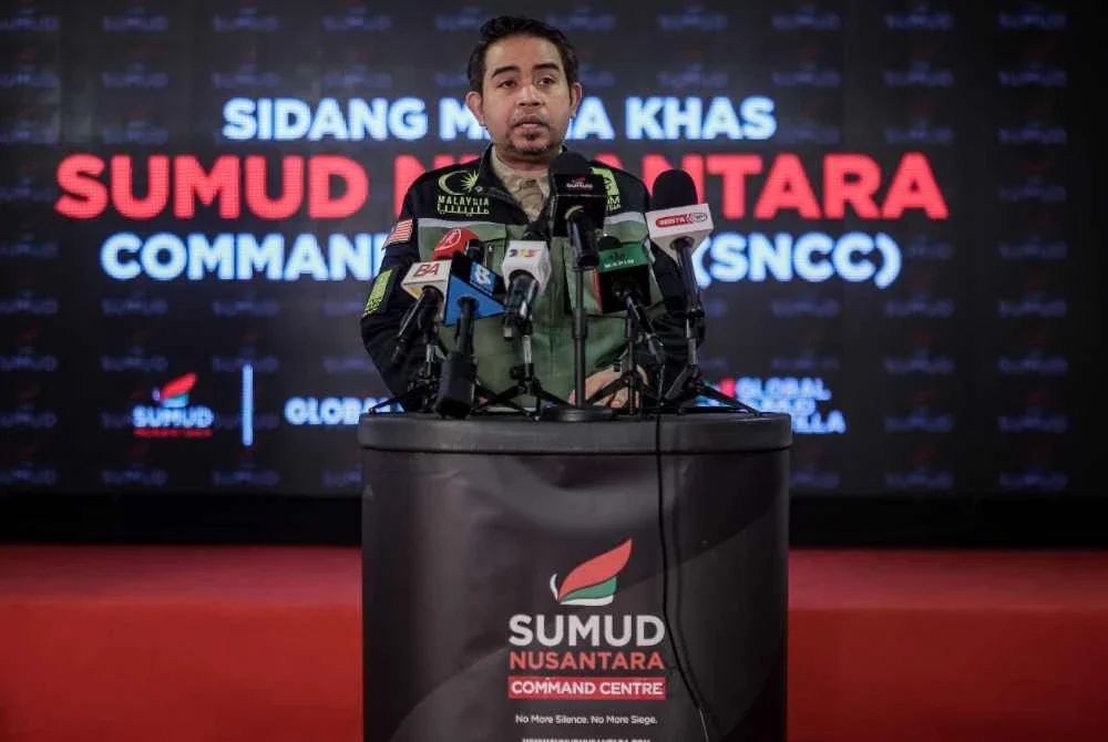 Sani Araby ketika sidang media khas mengenai perkembangan terkini Misi Global Sumud Flotilla 2026 di SNCC pada Khamis. Foto Bernama