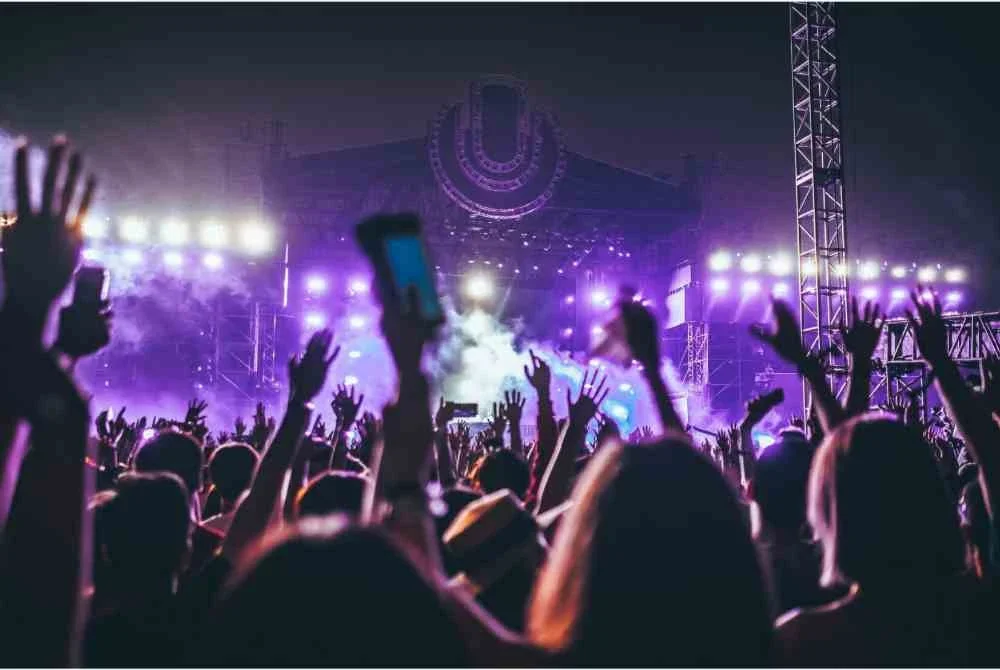 Industri festival muzik berkembang dengan nilai mencecah berbilion dolar.