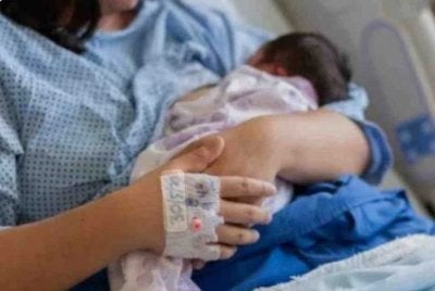 Tindakan kerajaan memperkenalkan elaun pasca cuti bersalin boleh dilihat sebagai langkah awal ke arah sistem yang lebih progresif. Gambar hiasan
