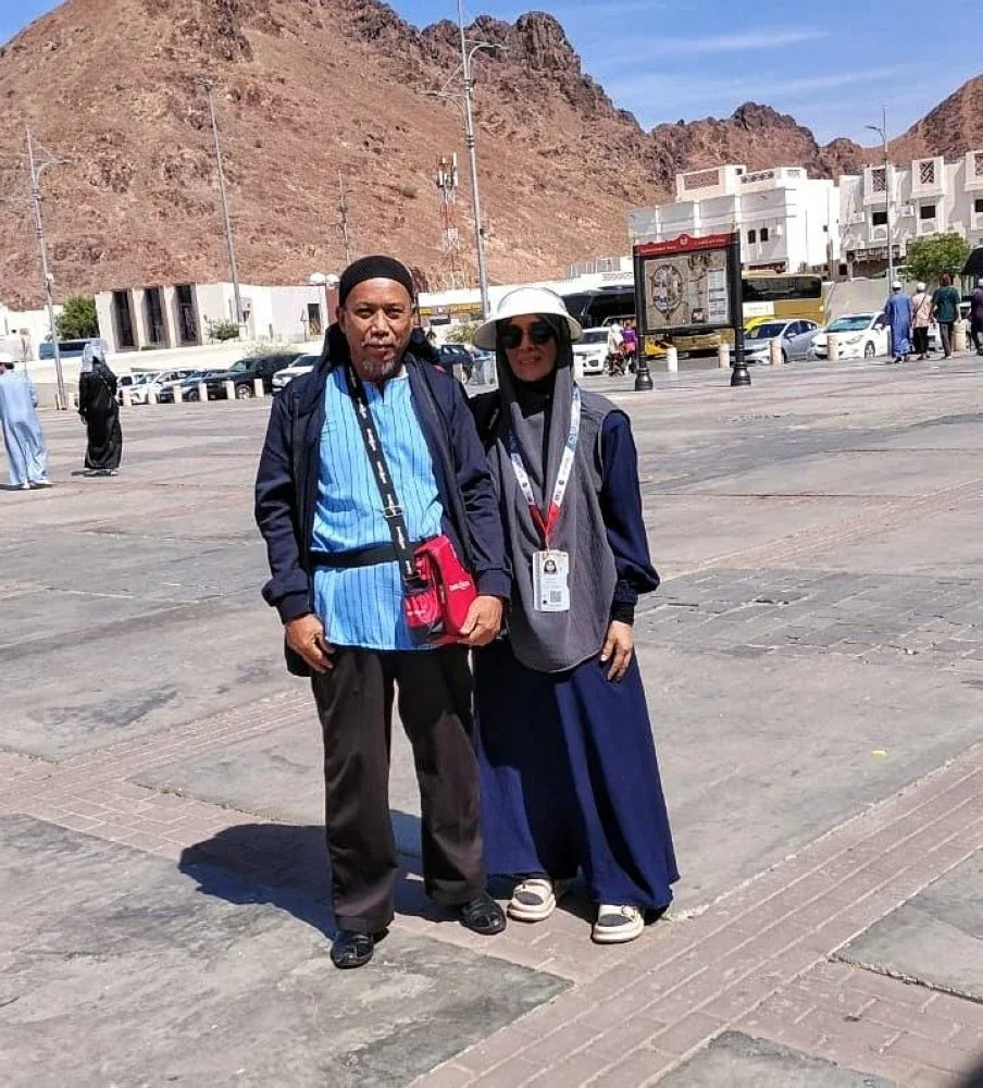 Allahyarham Mohamad Nor bersama isterinya ketika menunaikan ibadah haji. Foto Ihsan Muhammad Syakir.