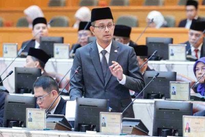 Mohd Fared ketika sesi soalan lisan di Sidang DUN Johor di Kota Iskandar.