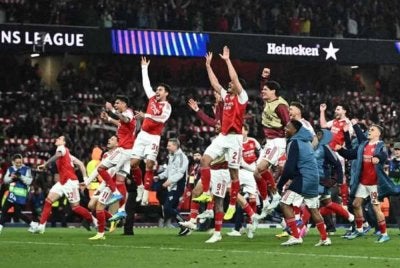 Pemain Arsenal meraikan detik bersejarah mara ke final UCL buat kali pertama dalam tempoh 20 tahun. FOTO: Agensi