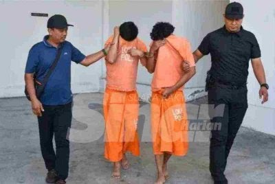 Tahanan reman ke atas dua lelaki bersabit dengan kes bunuh pelajar perempuan Kolej Poly-Tech MARA (KPTM), Nurfisya Zulkifly, 19, yang ditemukan mati dengan 61 kesan tikaman di Kampung Simah, Ketereh, Kota Bharu dijangka akan dilanjutkan.
