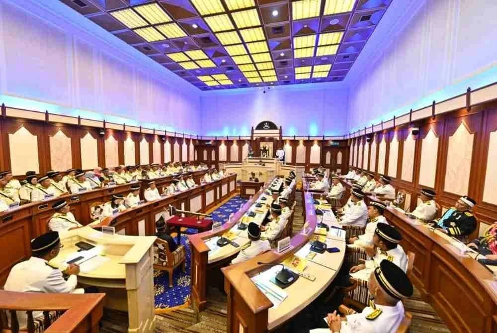 Tengku Hassanal bertitah demikian ketika merasmikan Istiadat Pembukaan Mesyuarat Pertama Penggal Kelima DUN Pahang ke-15 di Wisma Sri Pahang, pada Jumaat.