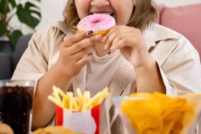 Tertuduh mendakwa isterinya tidak menjaga pemakanan sehingga mengalami obesiti selain mengabaikan kebersihan diri. Foto hiasan
