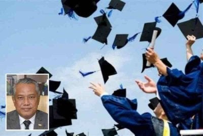 Pengurusan pendidikan tinggi negara tidak boleh diulas secara simplistik demi keuntungan politik jangka pendek. Gambar hiasan (Gambar kecil: Md Amin)