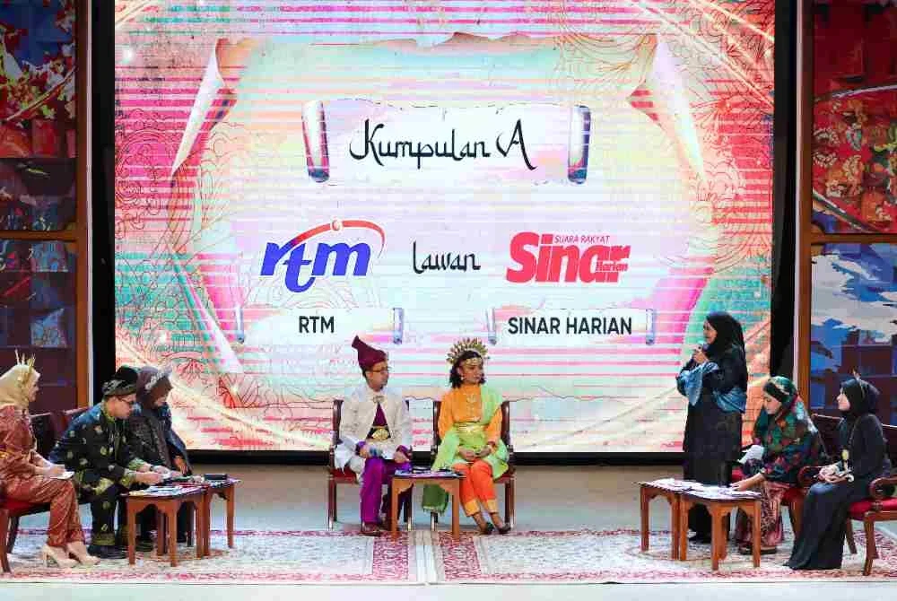 Suasana meriah Pesta Pantun Hawana-DBP 2026 yang menyaksikan Radio Televisyen Malaysia (RTM) dan Sinar Harian berentap dalam pertandingan pantun di Panggung Sari, Kompleks Kraf, Kuala Lumpur hari ini. Foto Bernama