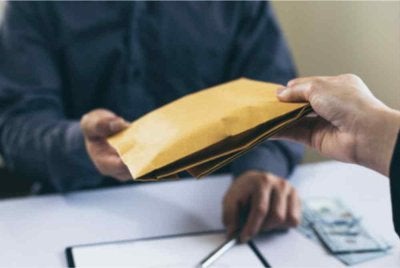 Banyak perkara yang dianggap budaya dan amalan harian sebenarnya mempunyai unsur rasuah. Gambar hiasan