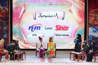 Suasana meriah Pesta Pantun Hawana-DBP 2026 yang menyaksikan Radio Televisyen Malaysia (RTM) dan Sinar Harian berentap dalam pertandingan pantun di Panggung Sari, Kompleks Kraf, Kuala Lumpur hari ini. Foto Bernama
