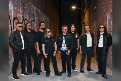 Cromok dan Barbarik akan bergabung dalam Konsert Black and White 27 Jun depan.