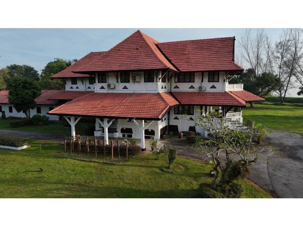 Hatter’s Castle