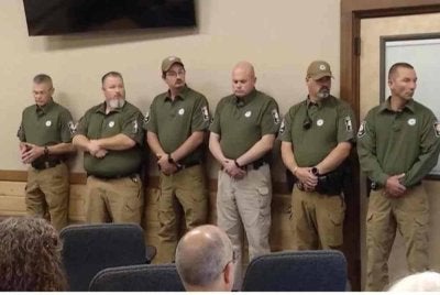Seorang datuk bandar di Georgia, Amerika Syarikat bertindak drastik apabila membubarkan jabatan polis di kawasannya serta menamatkan perkhidmatan semua anggotanya selepas didakwa berang dengan komen yang ditujukan kepada isterinya 