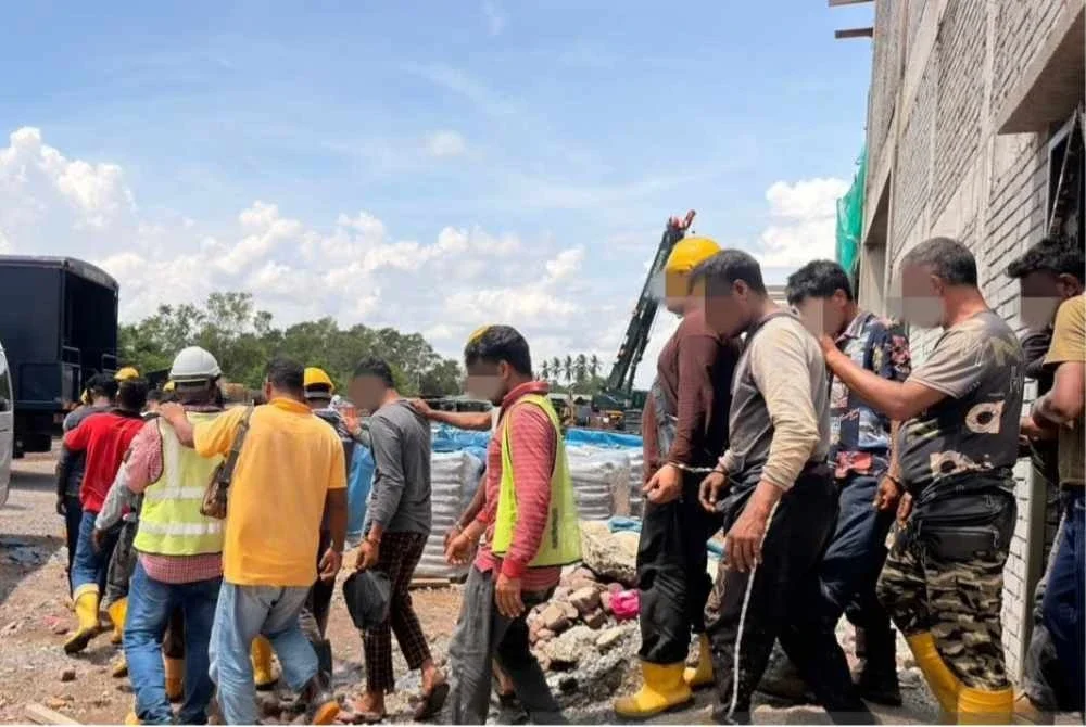 Seramai 44 pekerja pembinaan warga asing ditahan dalam Op Sapu. Foto JIM