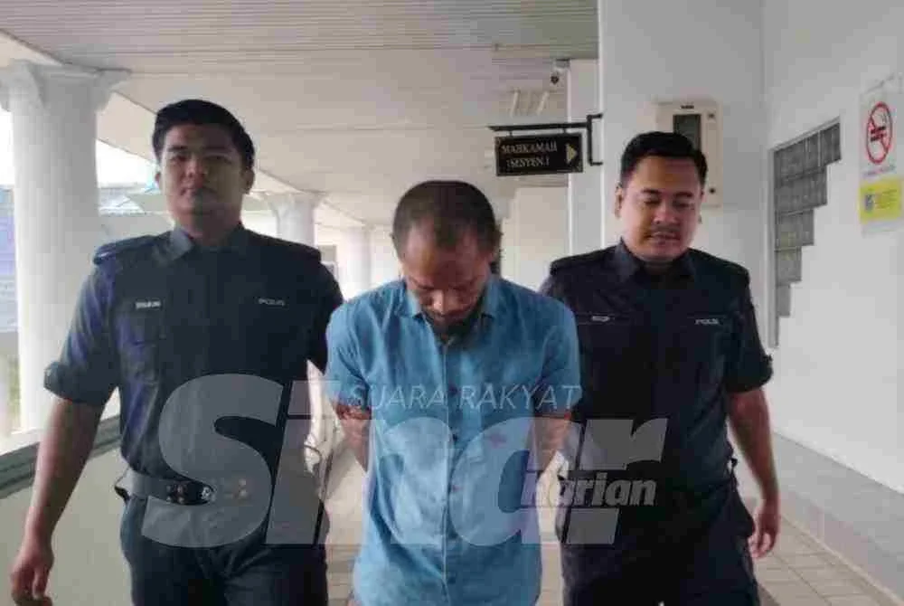 Tertuduh memohon hukuman ringan dengan alasan perlu menyara seorang anak berusia 14 tahun serta ibunya yang telah lanjut usia.