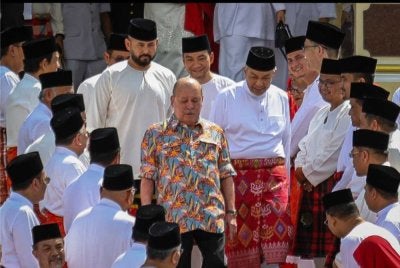 Sultan Ibrahim terima menghadap kepimpinan tertinggi UMNO sempena ulang tahun ke-80 parti di Istana Besar Johor.
