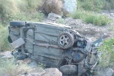 Van penumpang terjunam ke dalam gaung di wilayah Khyber Pakhtunkhwa di barat laut Pakistan.