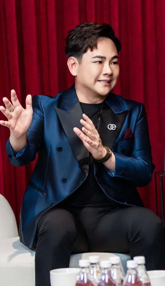 CALVIN KHIU