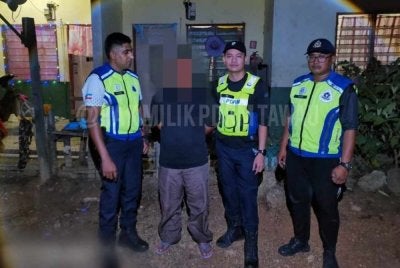 Suspek berjaya ditahan di hadapan perumahan pekerja di Tawau.