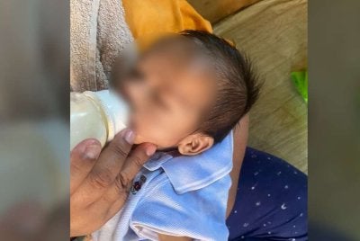 Bayi berusia dua bulan ditemukan di laluan pejalan kaki hadapan sebuah rumah kosong di Kampung Panji, Semporna.