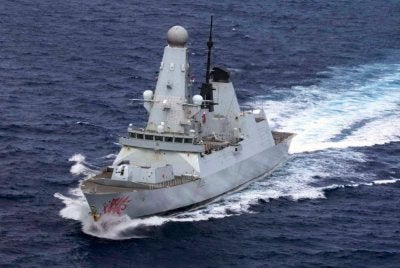 UK akan mengerahkan HMS Dragon, pesawat Typhoon dan dron autonomi dalam misi multinasional bagi menjamin keselamatan Selat Hormuz. - Foto: UK Royal Navy